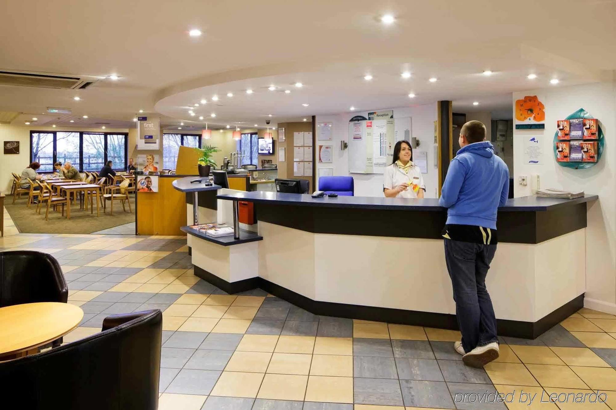 Отель Ibis Lincoln North Hykeham Экстерьер фото